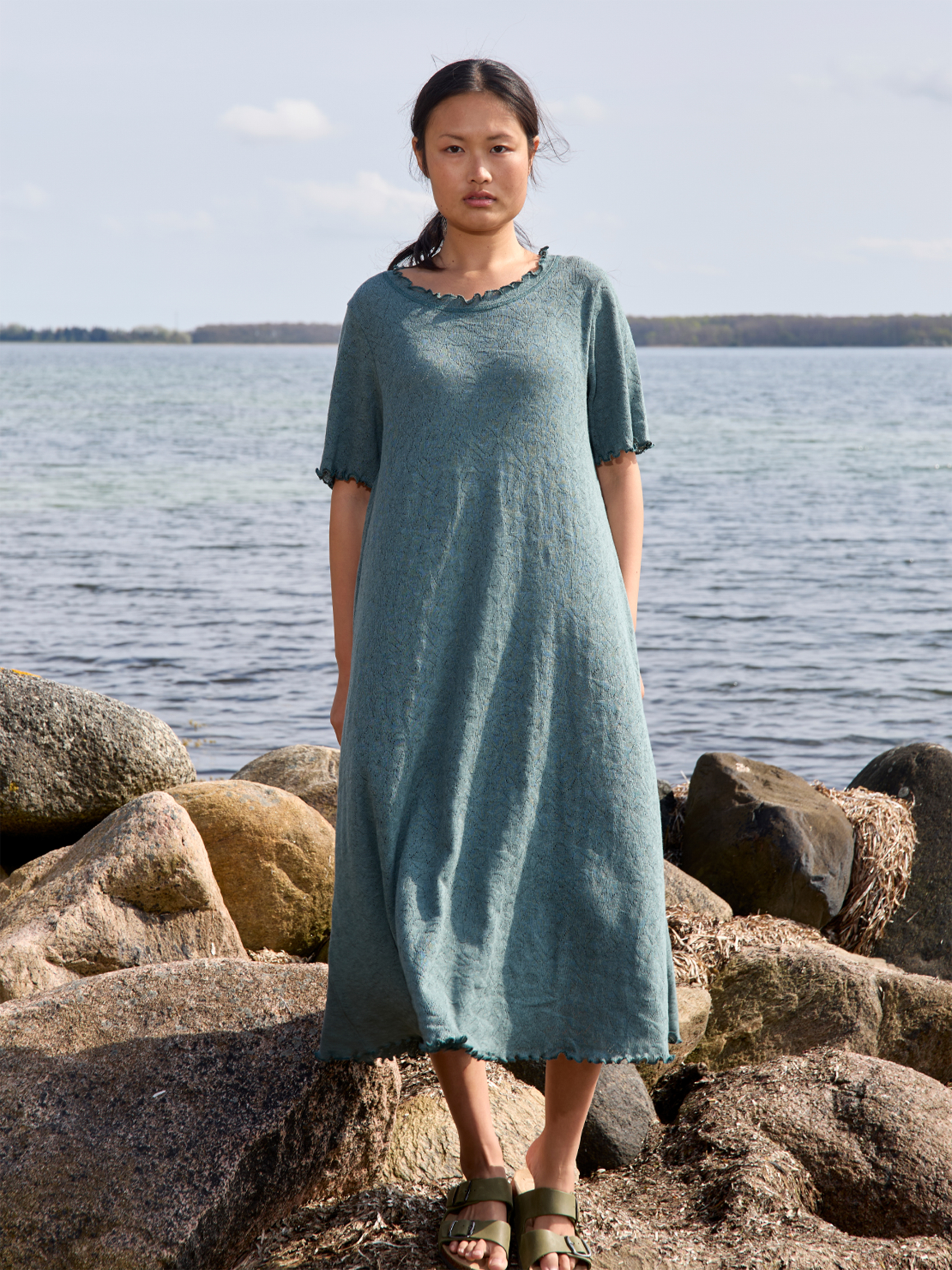 Frill dress s/s jacquard organic cotton