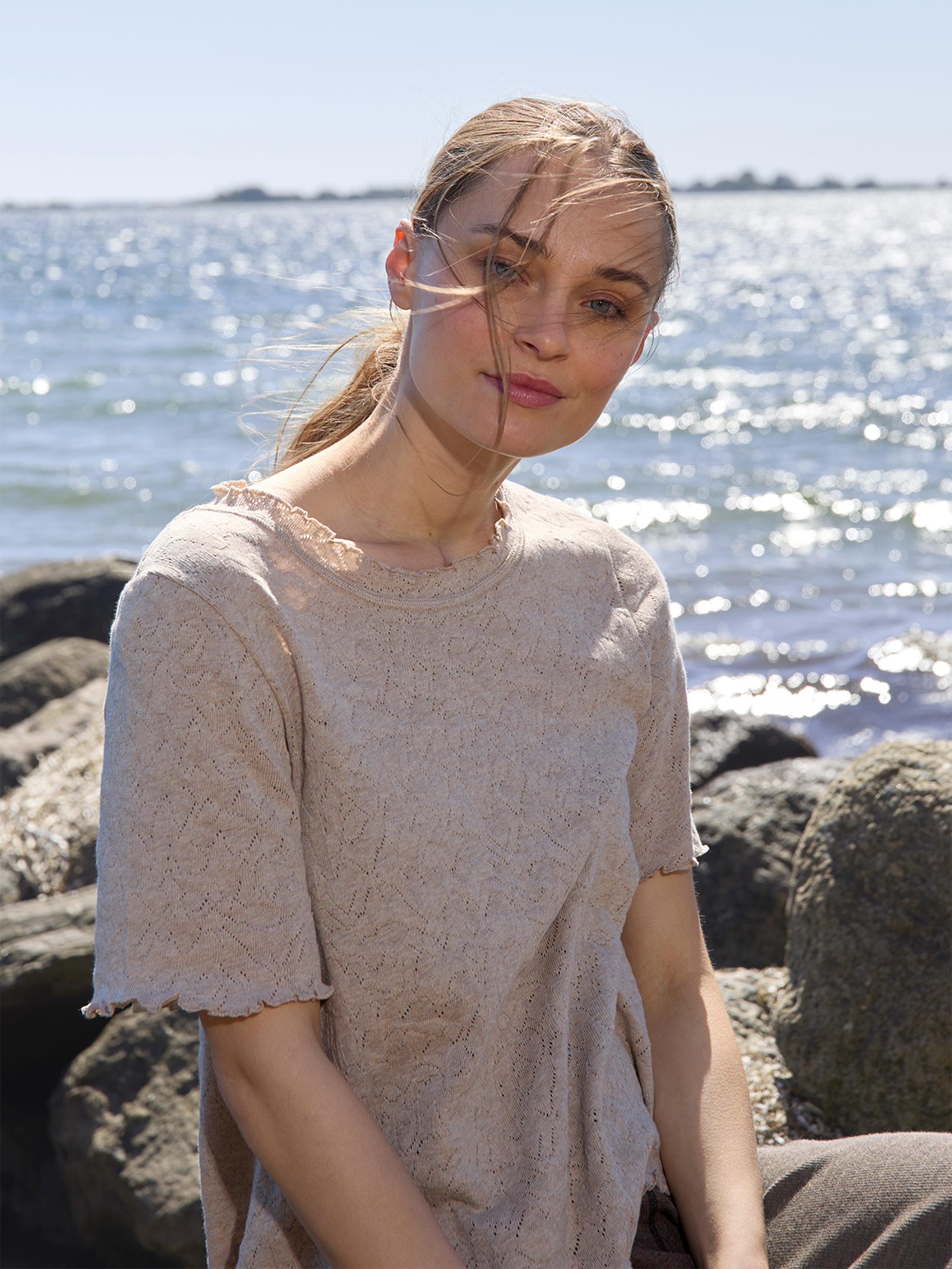 Frill shirt s/s jacquard organic cotton