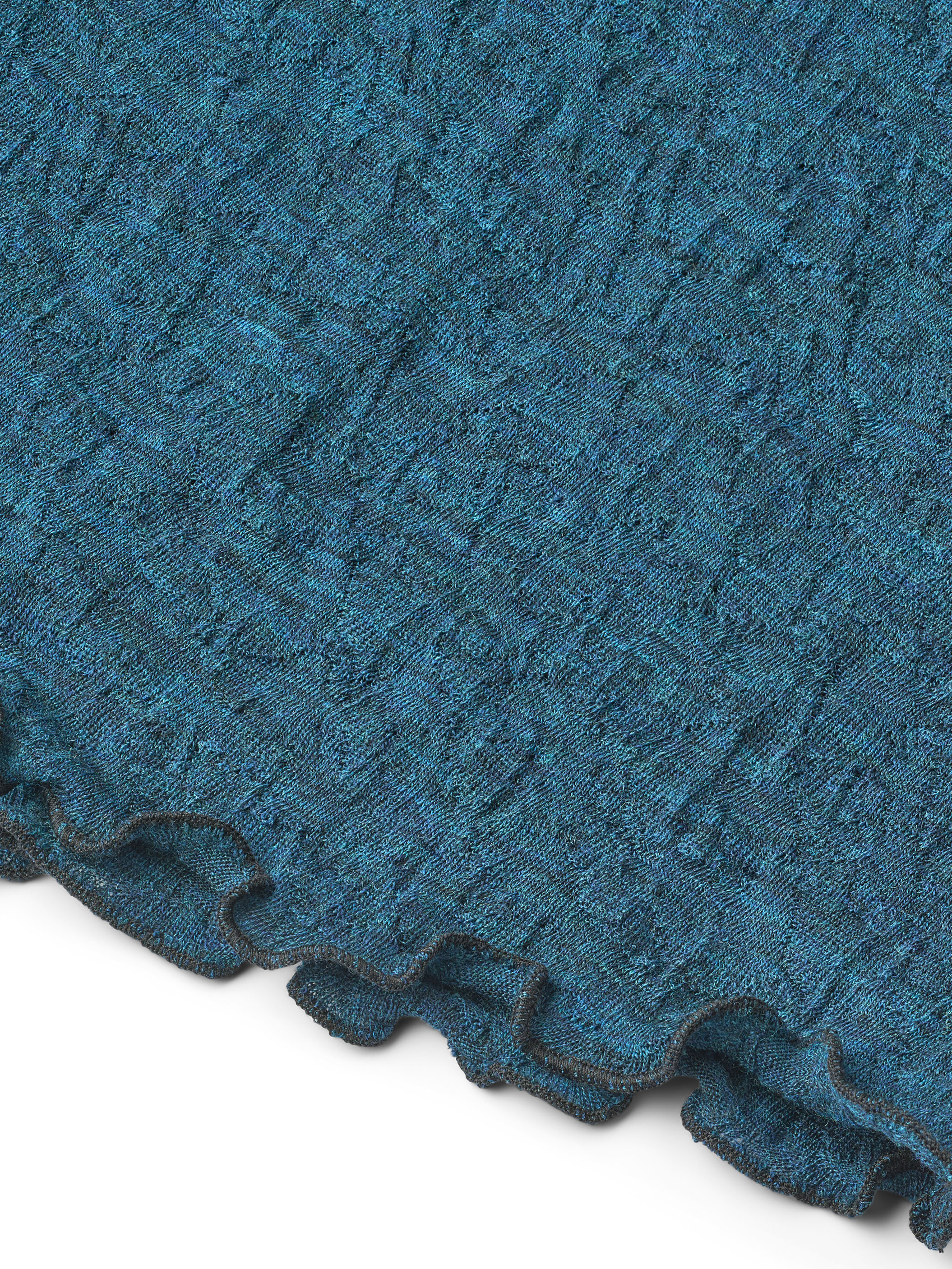 Shawl jacquard merino